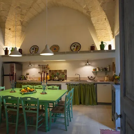 1600 Old Mill With Pool - Artemisia Homes Villa